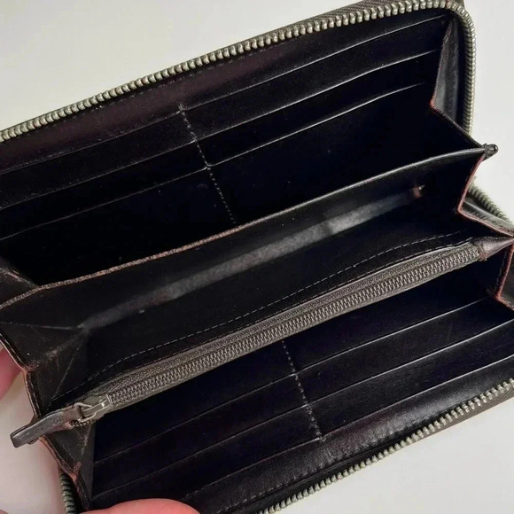 Gucci Diamante Leather Round Zipper Long Wallet - Picture 6 of 8